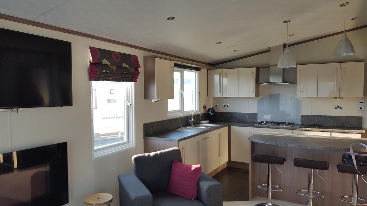 Luxury Lodge At Haggerston Castle Beal Extérieur photo